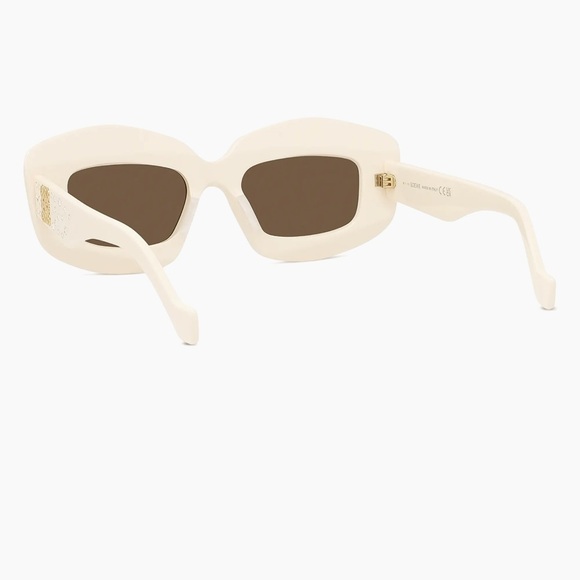 LOEWE Cream Crystal Unisex Sunglasses LW4114IS - Picture 6 of 8